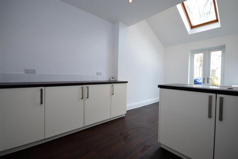 2 bedroom apartment to rent, Westbourne Road, Broomhill, S10 2QQ