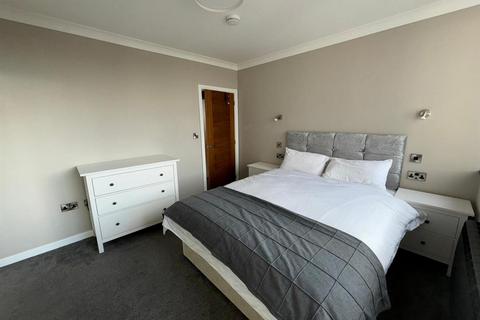 1 bedroom apartment to rent, Essex House, Manor St