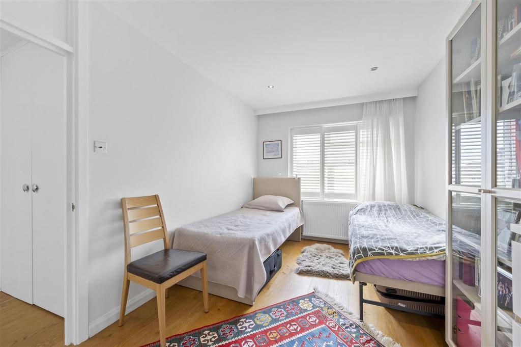70 Cottenham Park Road,12.jpg
