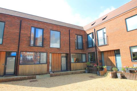 3 bedroom house for sale, Kensington Gardens, Bedford