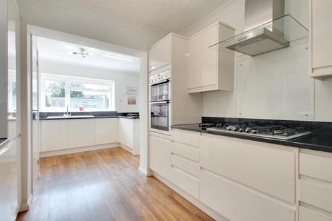 4 bedroom house for sale, Palatine Road, Goring-By-Sea, Worthing