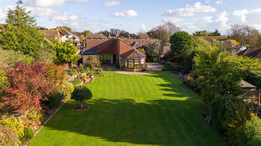 Mill Road, Lancing 3 bed bungalow for sale £700,000