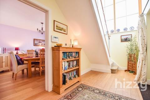 2 Tenter Close, Hadleigh, Ipswich, IP7 5FA