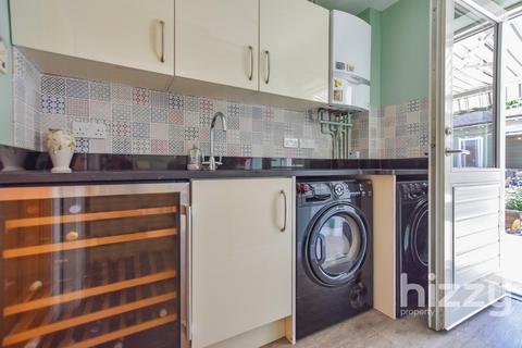 2 Tenter Close, Hadleigh, Ipswich, IP7 5FA
