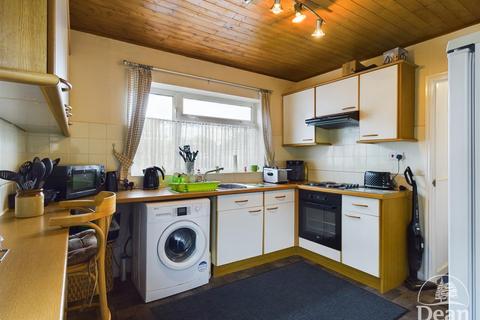 2 bedroom detached bungalow for sale, South Road, Broadwell, Coleford