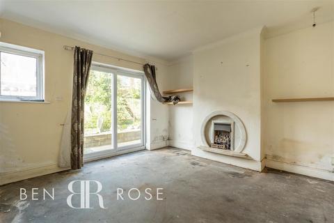 2 bedroom end of terrace house for sale, Lupton Street, Chorley