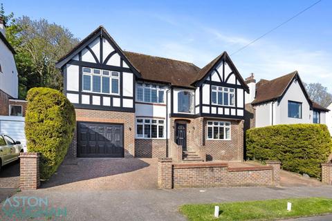 6 bedroom detached house to rent, Valley Drive, Brighton BN1