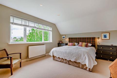 4 bedroom bungalow for sale, East Street, Hunton, Maidstone