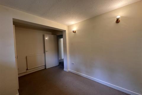2 bedroom flat to rent, 7 Kensington Court, London Road, Bath