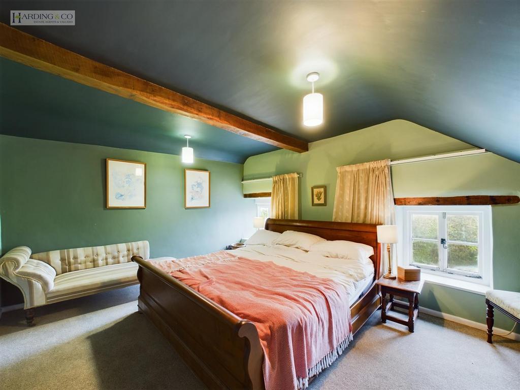 Bedroom 1.2.jpg