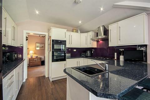 111 Birmingham Road, Sutton Coldfield, B72 1LU
