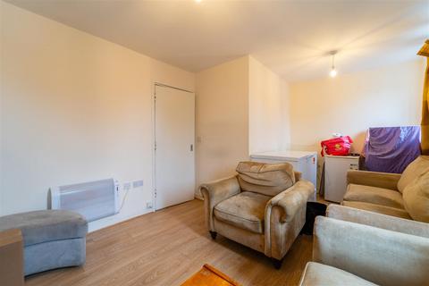 1 bedroom flat to rent, Warwick Road, Acocks Green, Birmingham