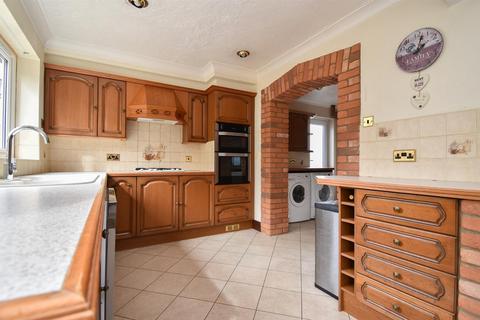 3 bedroom semi-detached house for sale, Brookland Close, Hastings TN34