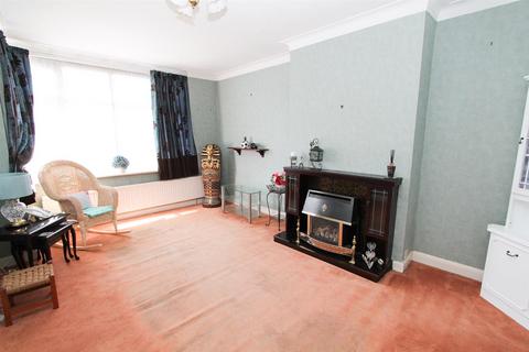 3 bedroom semi-detached house for sale, Wandleside, Wallington SM6