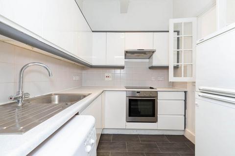 2 bedroom apartment to rent, N6