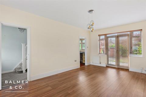 3 bedroom semi-detached house for sale, Coach Road, Tyldesley M29