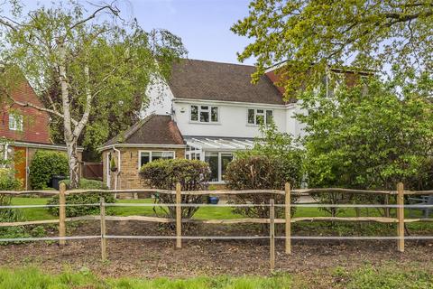 3 bedroom semi-detached house for sale, Overbrook, West Horsley