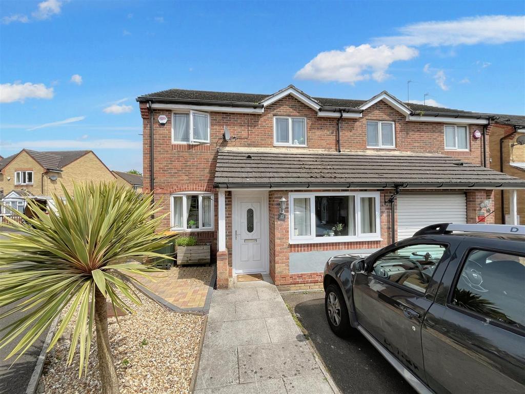 Viscount Evan Drive, Newport 3 bed semidetached house for sale £265,000