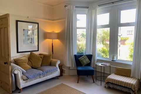 4 bedroom end of terrace house for sale, Redlands Road, Penarth