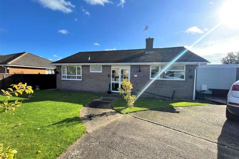 3 bedroom detached bungalow for sale, Raincliffe Grove, Scarborough, YO12 5BX