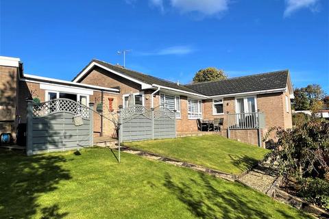 3 bedroom detached bungalow for sale, Raincliffe Grove, Scarborough, YO12 5BX