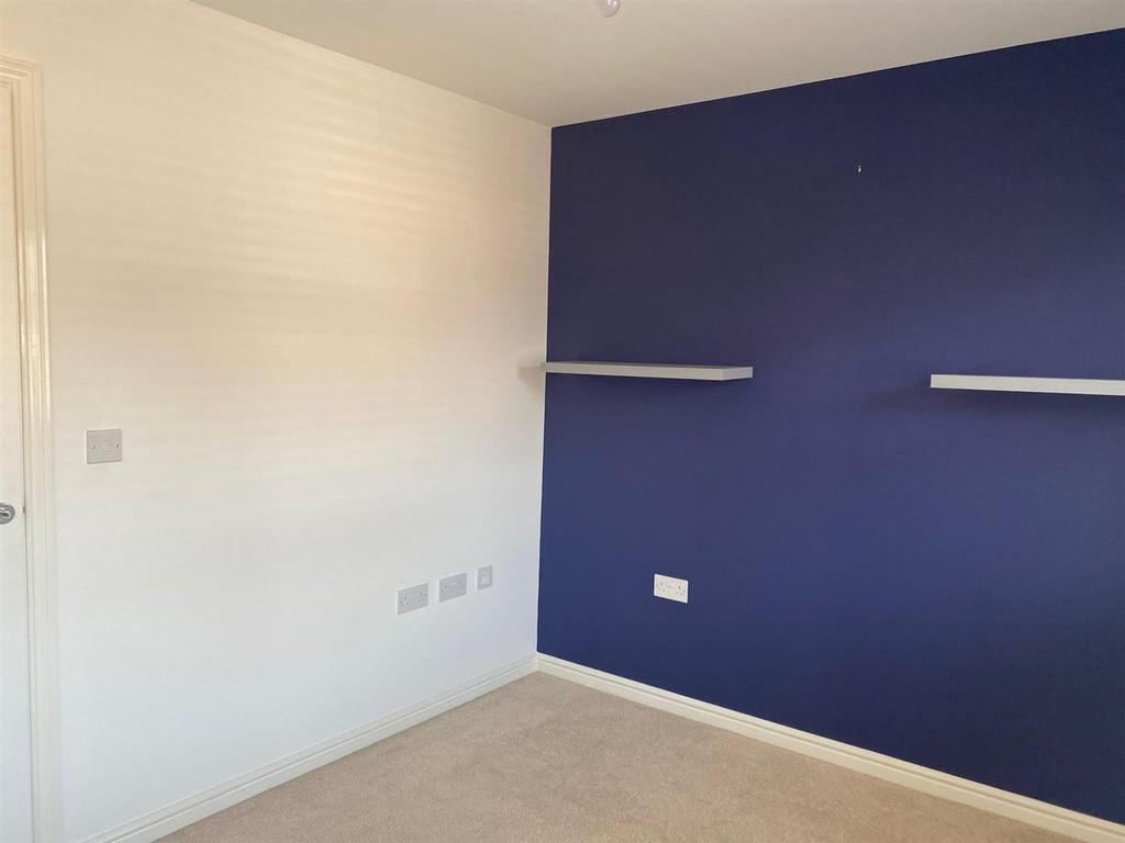 Bedroom 6.jpg