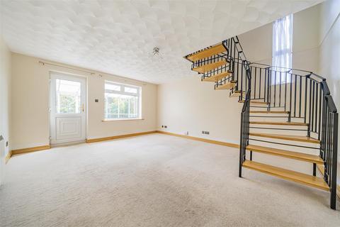 2 bedroom semi-detached house for sale, Honeysuckle Close, Gosport PO13