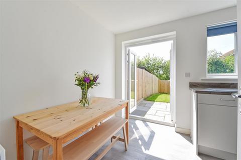 25 Antley Close, Andover, SP11 6SF