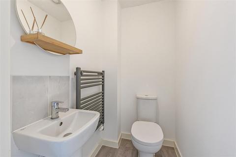 25 Antley Close, Andover, SP11 6SF