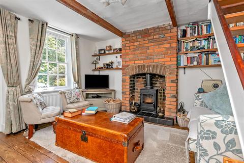 2 bedroom terraced house for sale, West Common, Harpenden