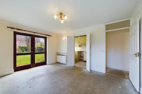 2 bedroom apartment for sale, Grove Park, Barnard Castle