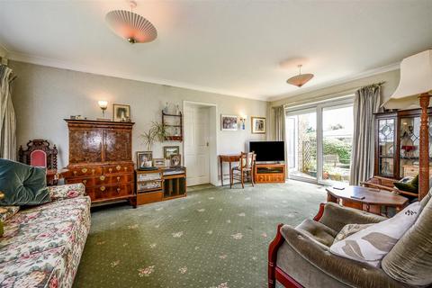 5 bedroom detached house for sale, Newcomb Close, Andover