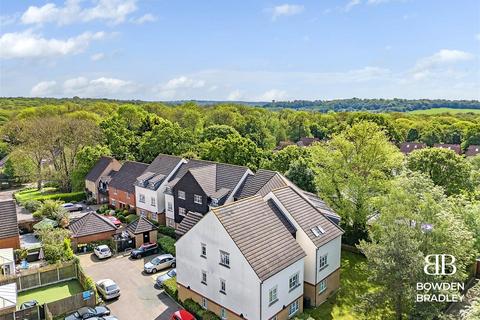 2 bedroom apartment for sale, Retreat Way, Chigwell