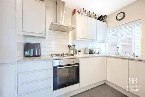 2 bedroom flat for sale, Prospect Road, Woodford Green