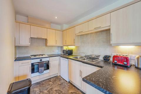 2 bedroom flat for sale, Charles House, Deykin Road, Lichfield