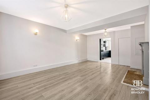 3 bedroom terraced house for sale, Arrowsmith Road, Chigwell