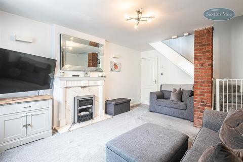 10 Edge Close, Sheffield, S6 1ER