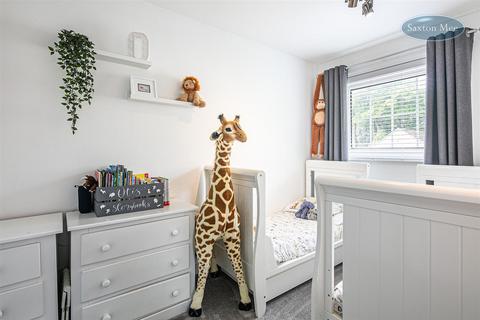 10 Edge Close, Sheffield, S6 1ER