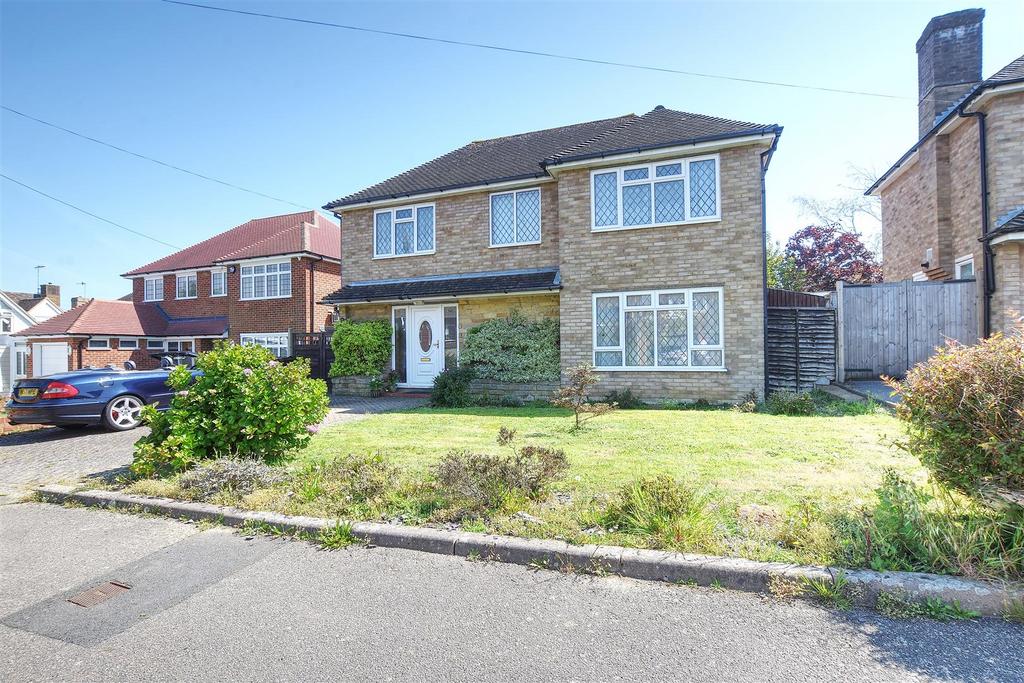 Hawkhurst Way, BexhillOnSea 3 bed detached house for sale £485,000