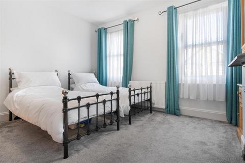 27 Albany Road, Old Windsor, Windsor, SL4 2QD