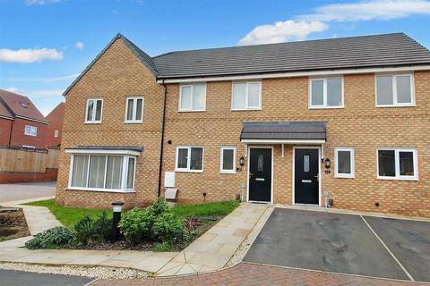 3 bedroom terraced house to rent, Withnall Close, Gedling, Nottingham