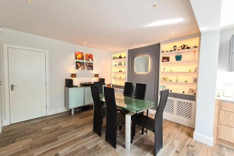 40 Colston Avenue, Carshalton, SM5 2NU