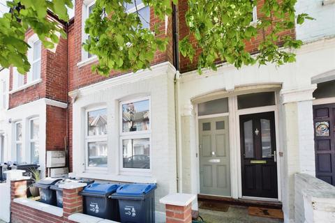 2 bedroom maisonette for sale, University Road, Colliers Wood SW19