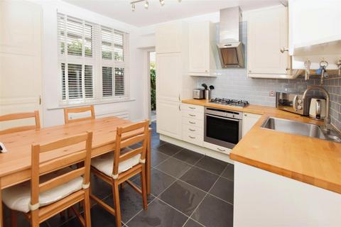 2 bedroom maisonette for sale, University Road, Colliers Wood SW19