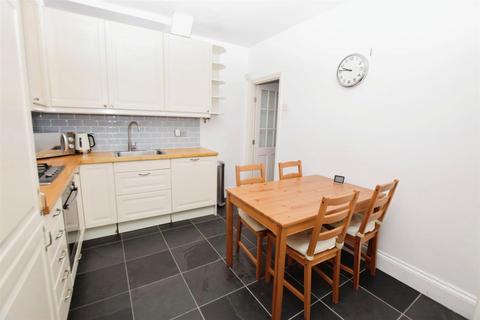 20 University Road, London, SW19 2BX