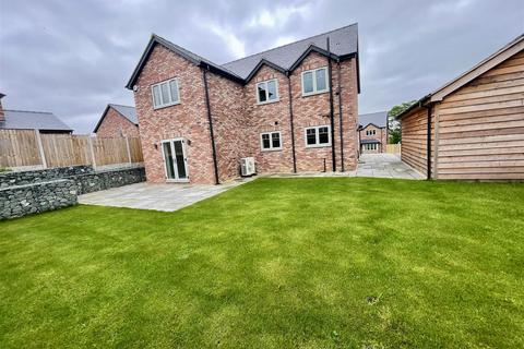 4 bedroom detached house for sale, The Tanat, 9 Breidden View , Llansantffraid