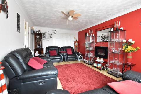 4 bedroom detached house for sale, Herriot Walk, Scunthorpe