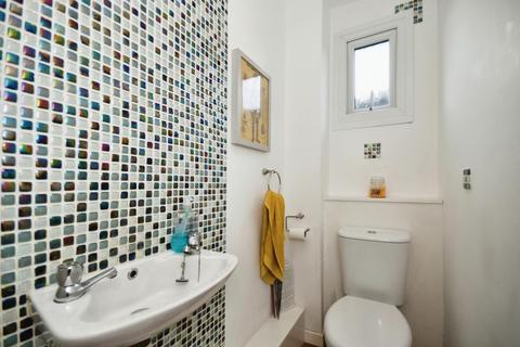 25 Aldam Way, Sheffield, S17 4GD