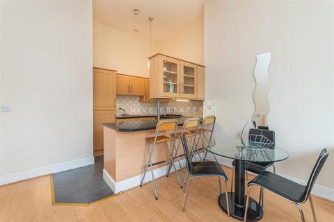 3 bedroom apartment to rent, Osborne Terrace, Jesmond, Newcastle Upon Tyne
