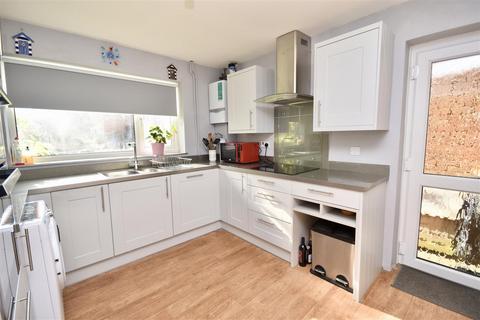 4 bedroom detached house for sale, Camberton Road, Linslade, LU7 2UP